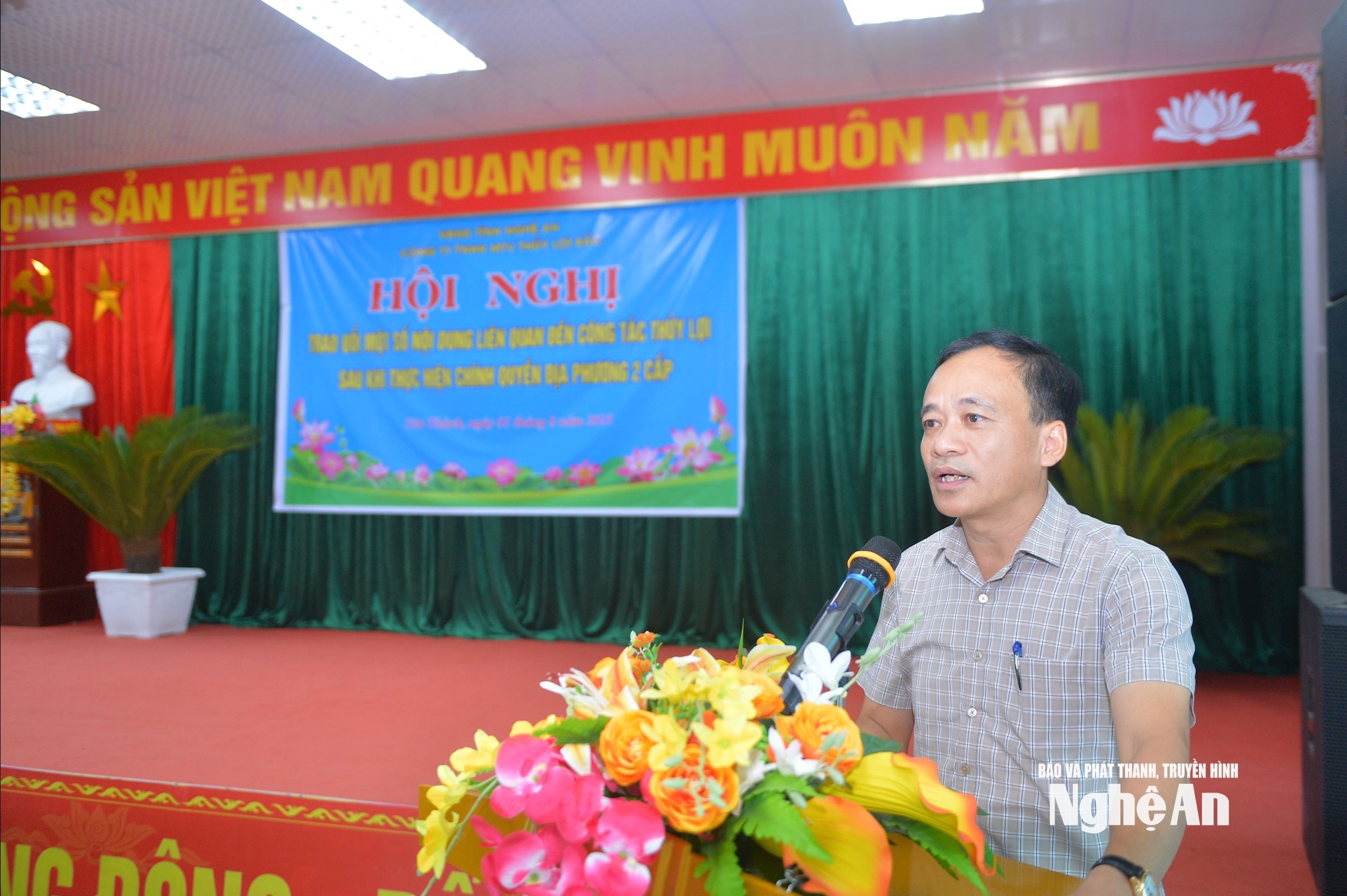 van truong m4556