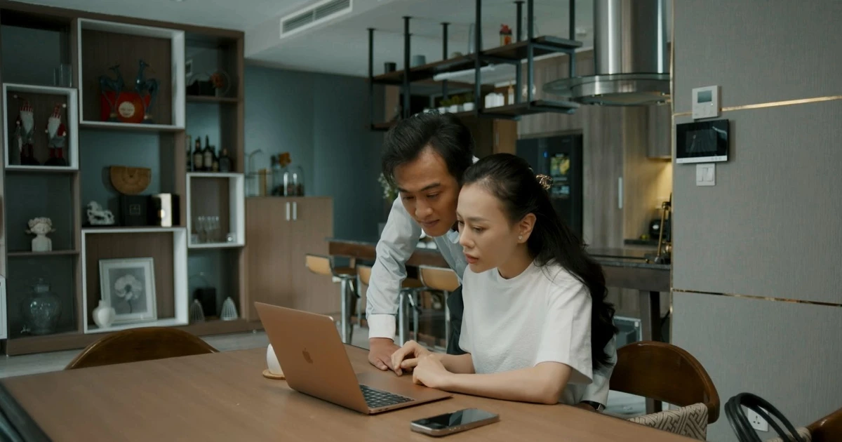 Phương Oanh: “Anh Bình hào hứng và hồi hộp khi tôi tái xuất màn ảnh nhỏ”