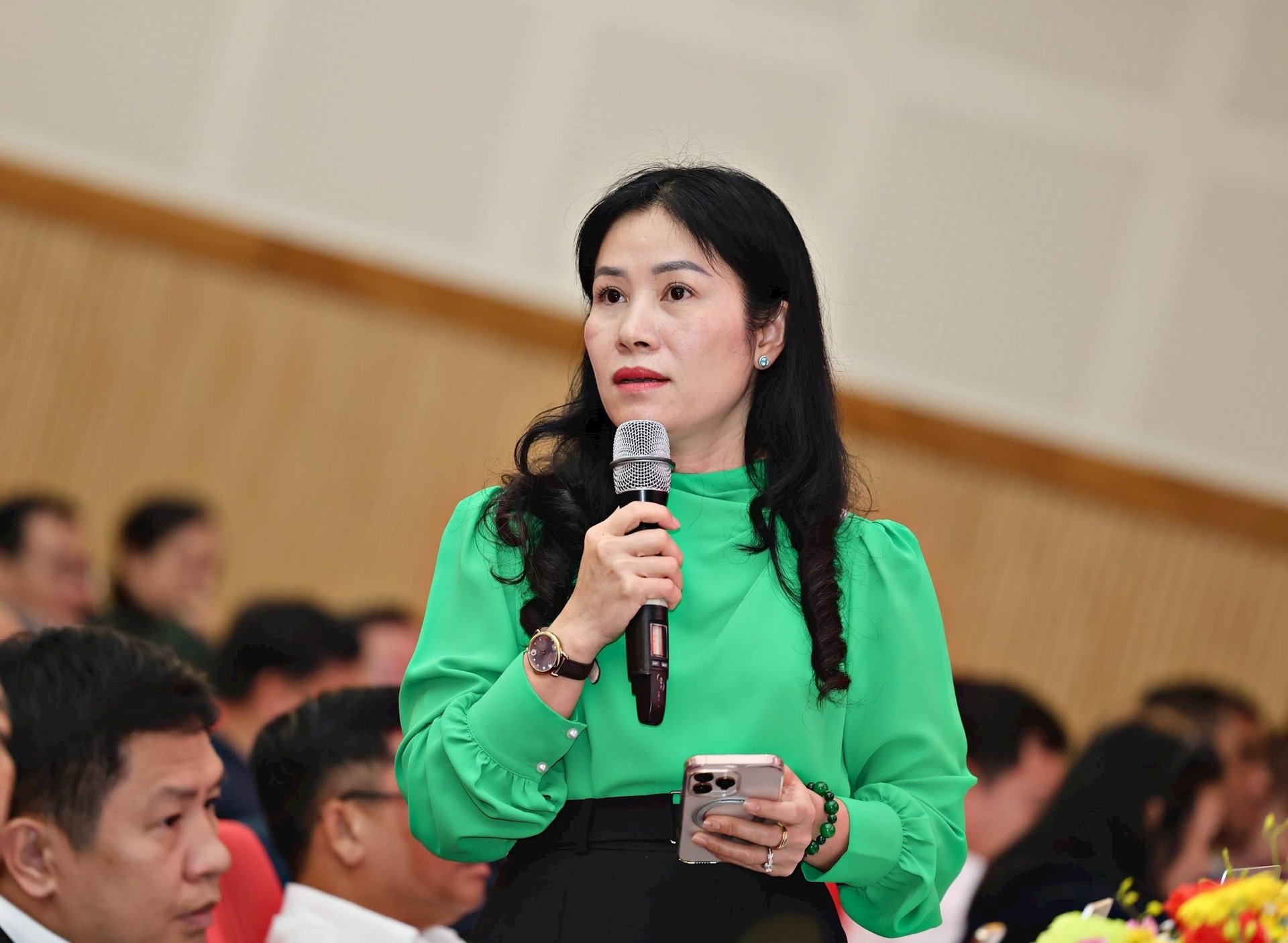La directrice du département de l'éducation et de la formation, Le Thi Bich Lien, a répondu aux questions des journalistes du domaine de l'éducation.