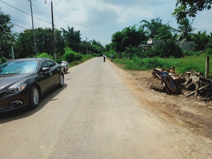 Sửa Luật Đất đai 2024: Kiến nghị thế chấp đất tại ngân hàng nước ngoài  Một đề xuất đáng chú ý khác là cho phép thế chấp quyền sử dụng đất tại tổ chức tín dụng nước ngoài, thông qua ngân hàng được Ngân hàng Nhà nước chỉ định. HoREA cho rằng quy định này sẽ phù hợp với nhu cầu thực tế của người Việt định cư ở nước ngoài và cá nhân nước ngoài đầu tư tại Việt Nam.HoREA kiến nghị bỏ tiền sử dụng đất để giảm gánh nặng cho doanh nghiệp - Ảnh 1.