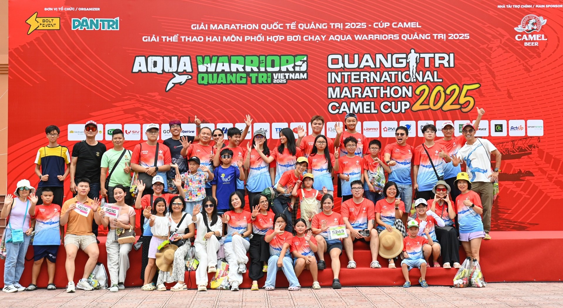 Chàng trai chạy xe máy 500km từ Hà Nội vào dự giải Aqua Warriors Quảng Trị - 16