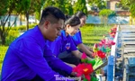 Thousands of flowers of gratitude from Da Nang youth on July 27