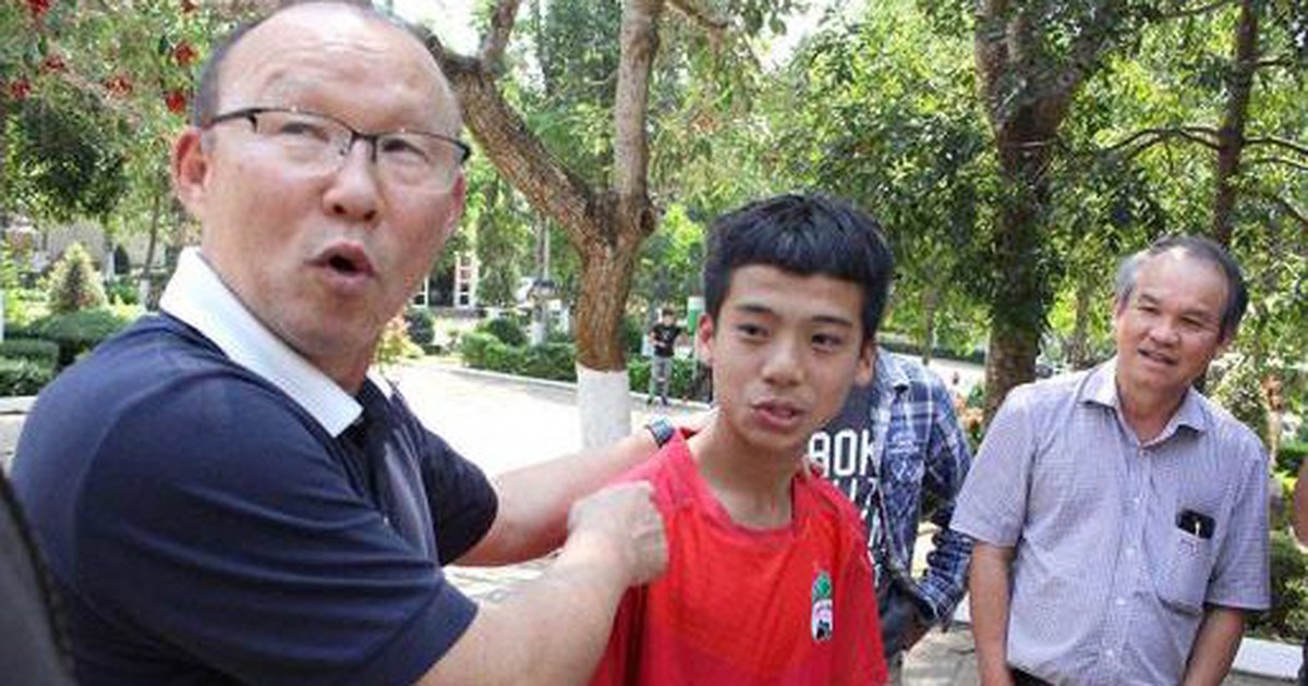 អតីត 'Superman' Tran Gia Huy ឥឡូវនេះពាក់អាវ HAGL ទៅលេងនៅ V-League