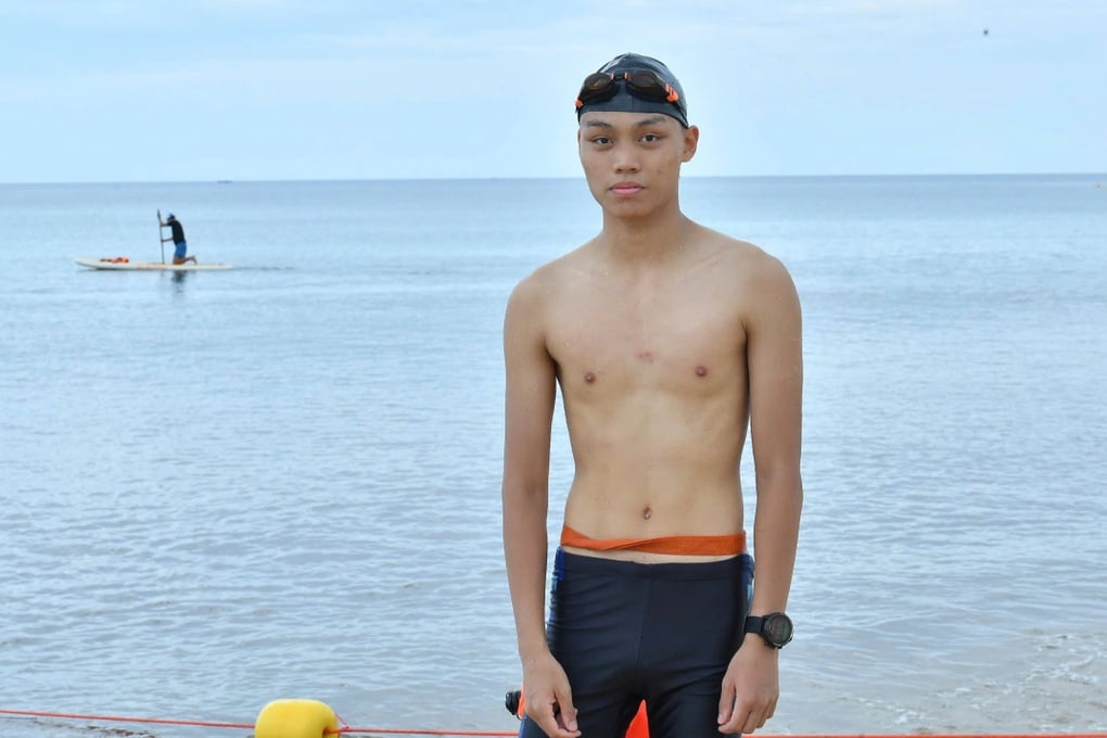 VĐV thích thú trải nghiệm đường bơi thử ở giải Aqua Warriors Quảng Trị - 2