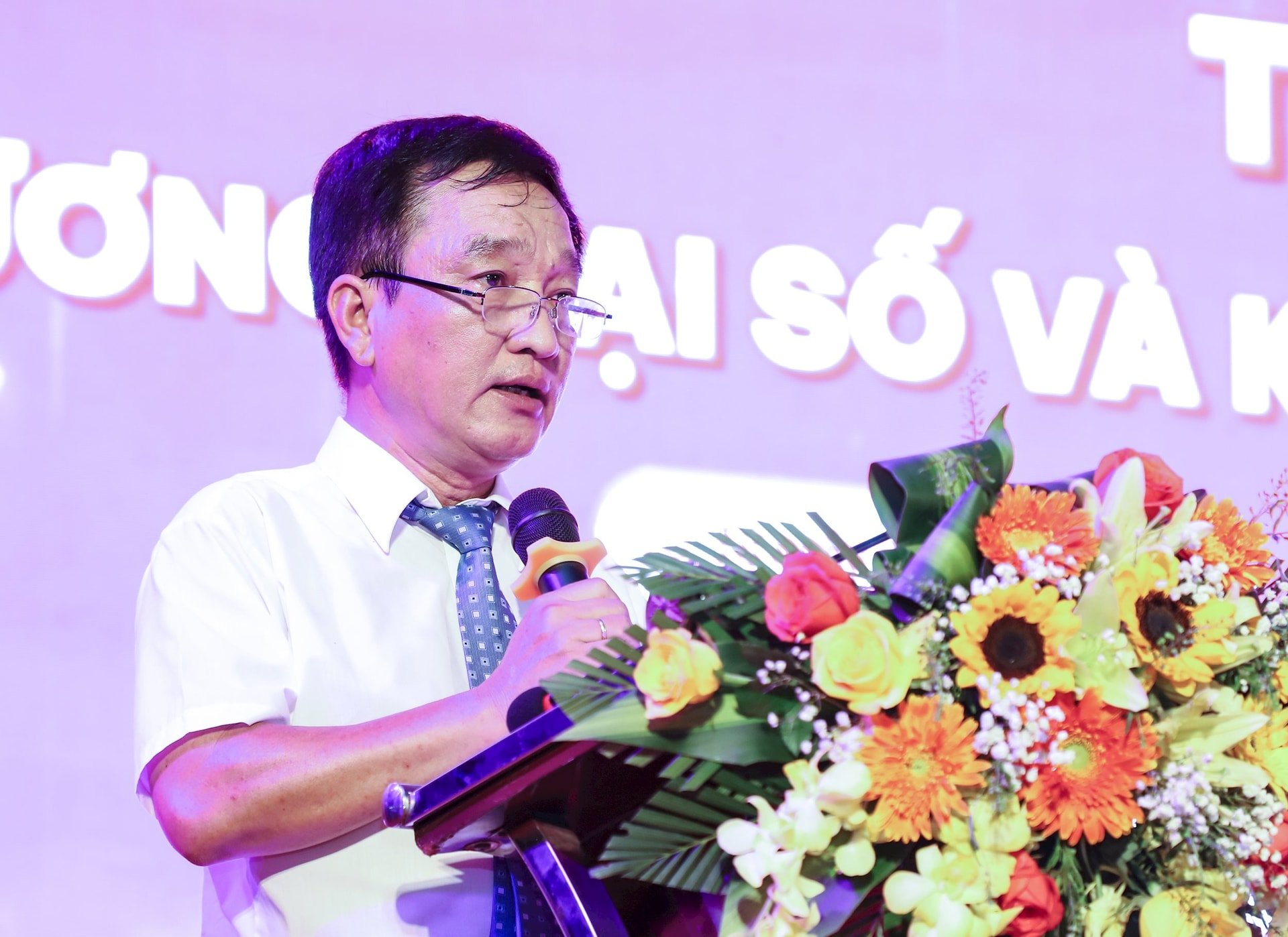 phong.jpg