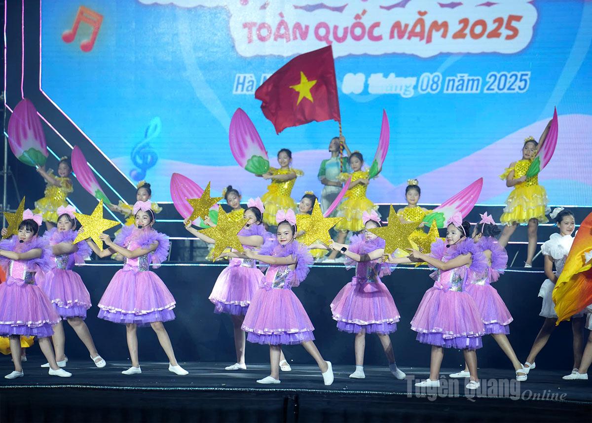 Thiếu nhi Tuyên Quang đoạt thành tích xuất sắc tại Liên hoan Nghệ thuật Thiếu nhi toàn quốc năm 2025