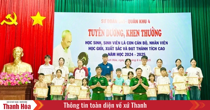 Khen thưởng con cán bộ, nhân viên Sư đoàn 341 đạt thành tích cao  trong học tập