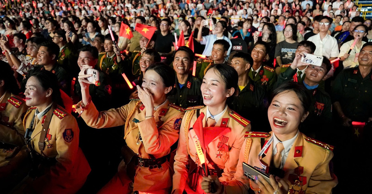 Two consecutive days, national concerts welcomed a total of 100,000 spectators.