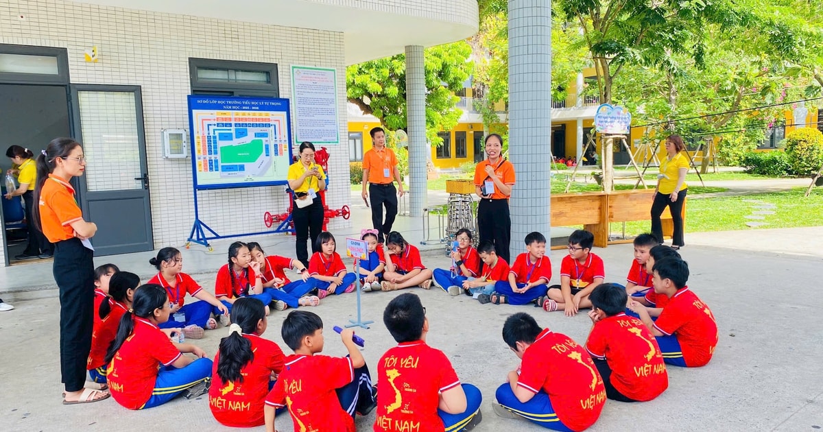 Sôi động trại hè “Đi tìm nguồn cội”
