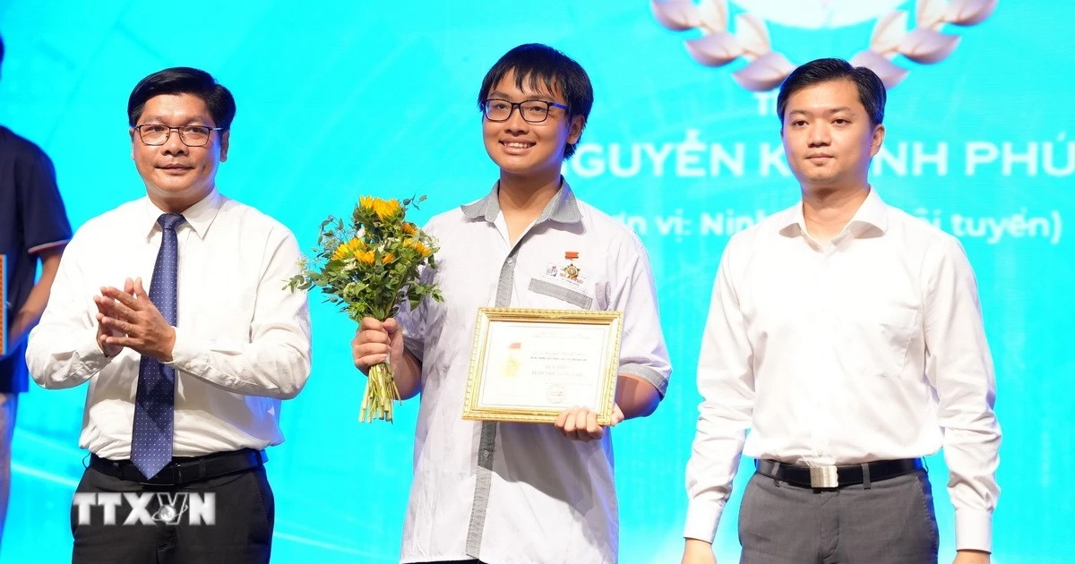 Đoàn Hà Nội giành giải Nhất Hội thi Tin học trẻ toàn quốc