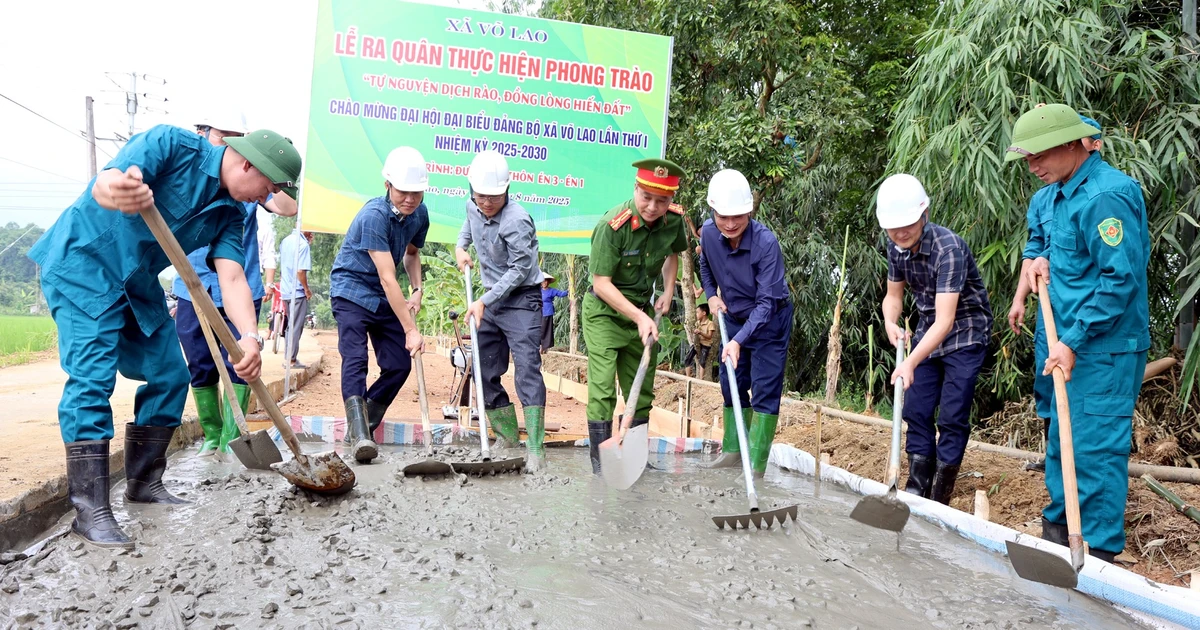 Khởi công mở rộng 2 tuyến đường giao thông nông thôn xã Võ Lao