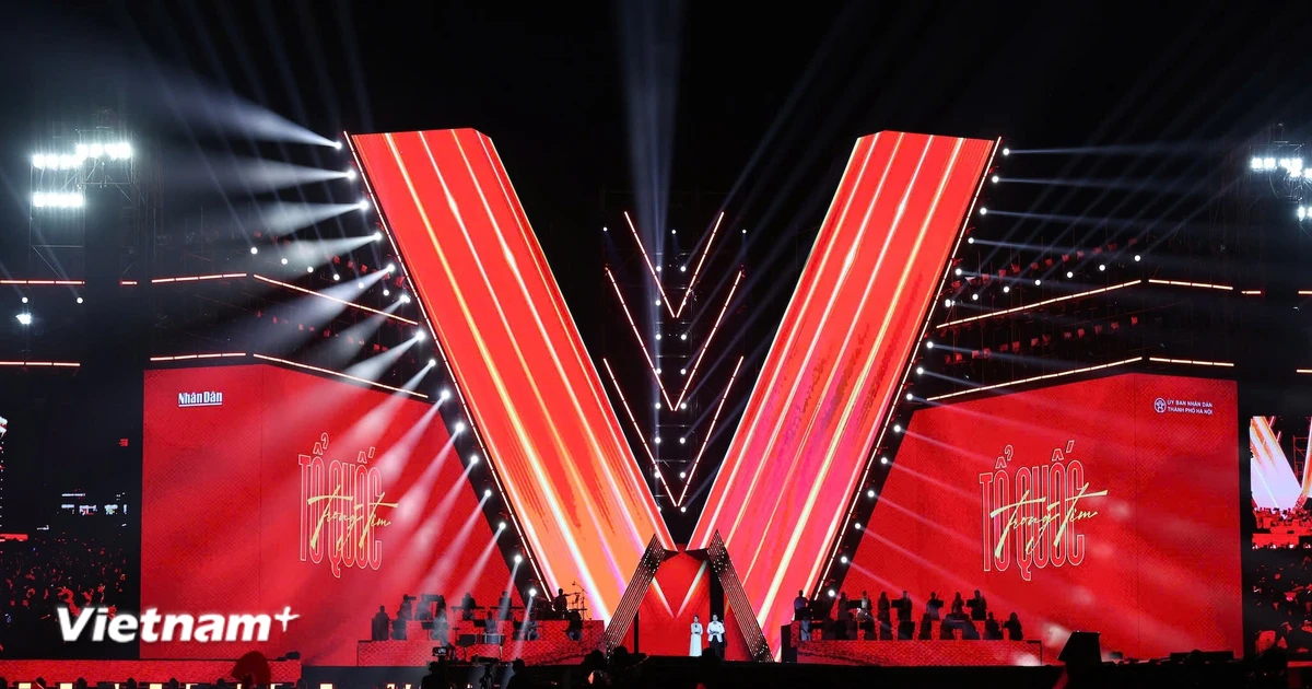'Fatherland in the Heart': Recreating 80 years of history with music, images, and light