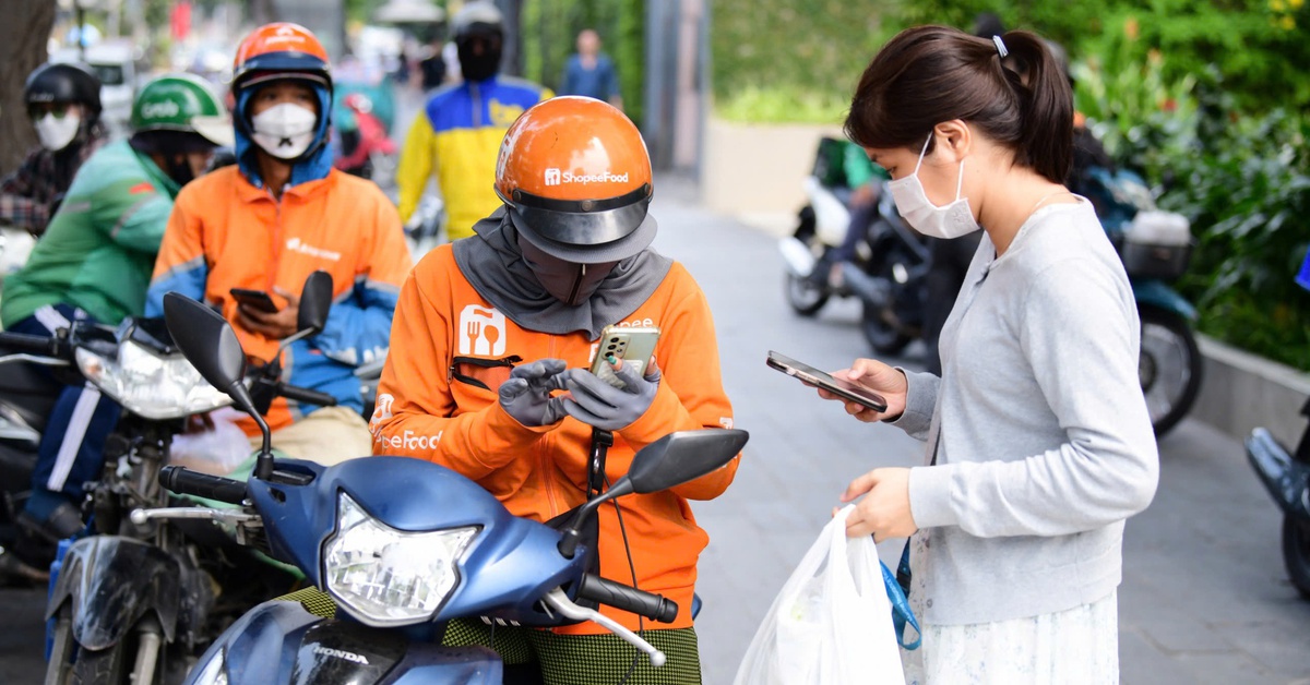 Bán hàng online: 'Nghề bạc mệnh'?