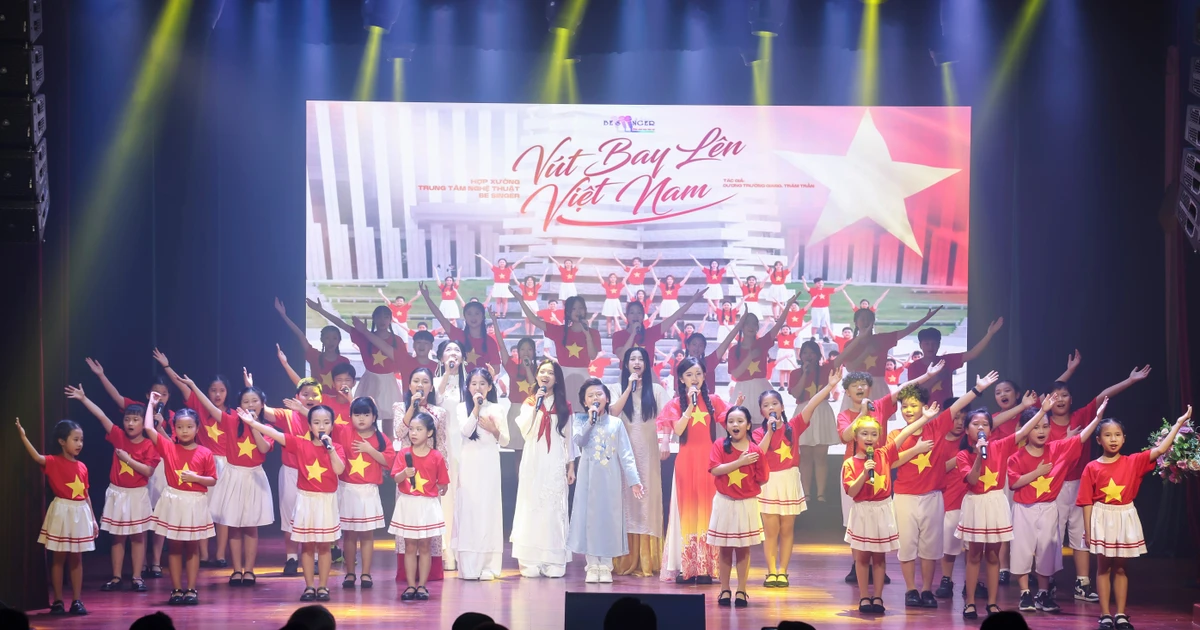 'ឡើង​ទៅ​វៀតណាម'៖ ពេល​យុវជន​ជំនាន់​ក្រោយ​បន្ត​បេសកកម្ម​កសាង​ប្រទេស