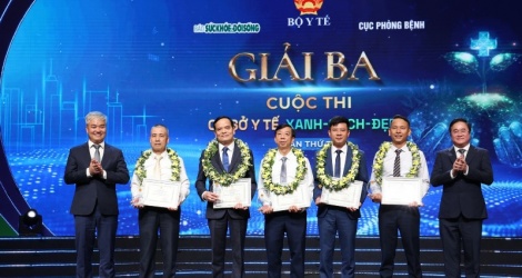 Tôn vinh 20 cơ sở y tế "Xanh - Sạch - Đẹp" tiêu biểu toàn quốc