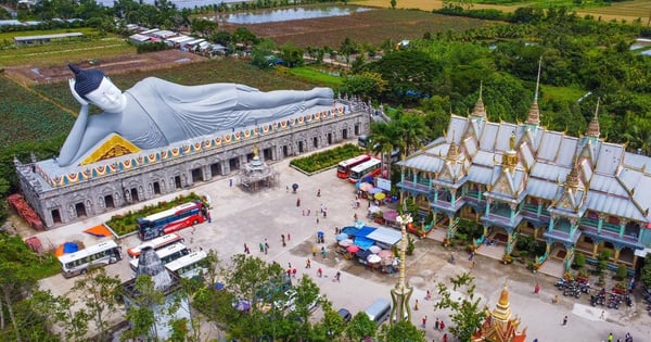 Chiêm ngưỡng tượng Phật nằm lớn nhất nước tại chùa Som Rong