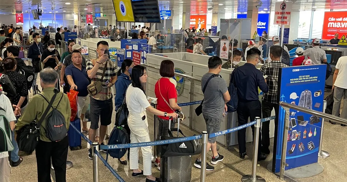 Các hãng hàng không tăng cường số lượng máy bay