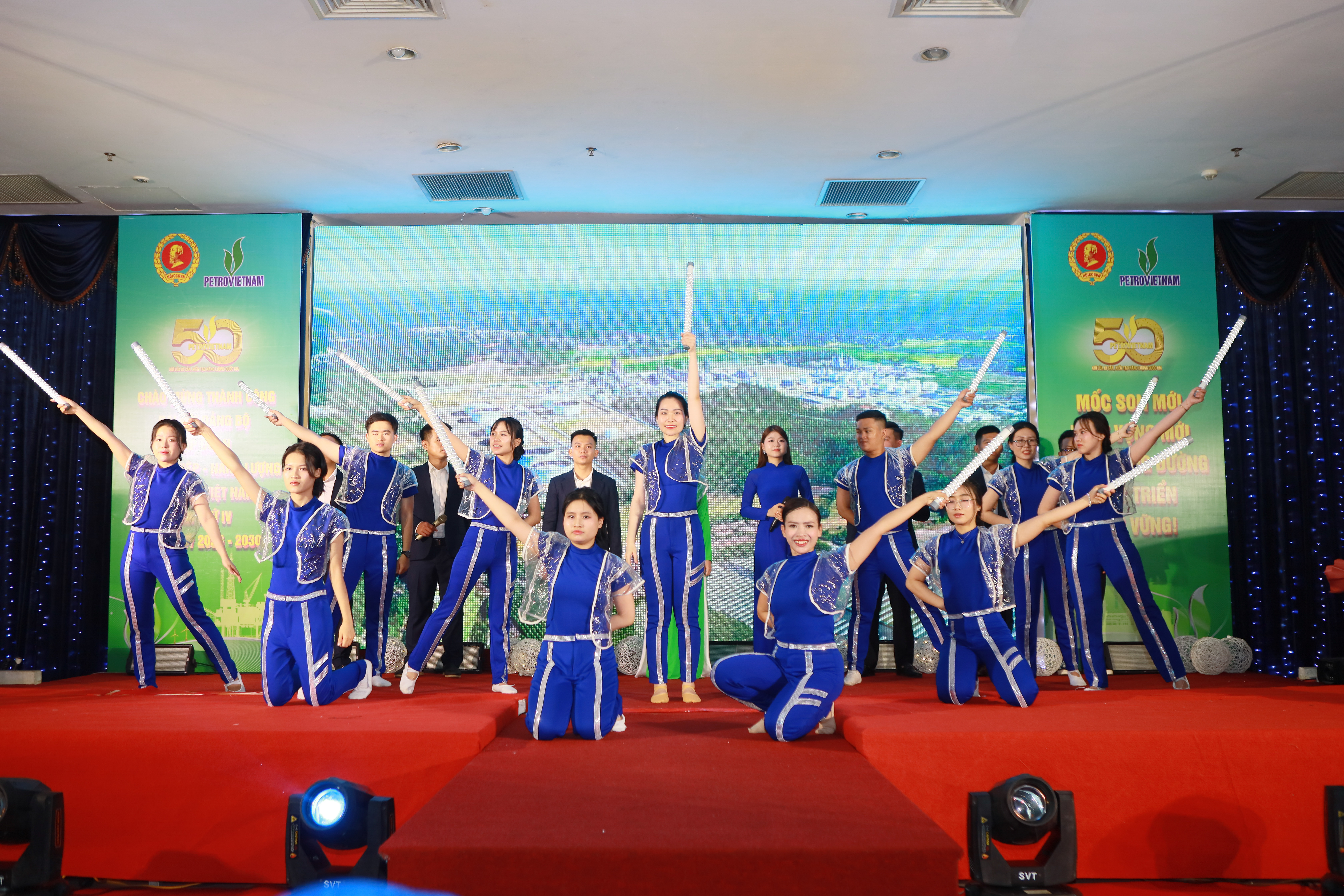 Tự hào âm vang “Tiếp bước truyền thống - Kiến tạo tương lai”