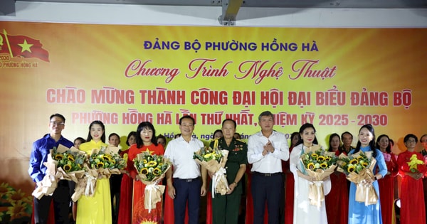 Sôi nổi chương trình văn nghệ chào mừng thành công Đại hội Đảng bộ phường Hồng Hà