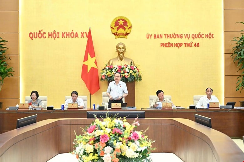 គណៈកម្មាធិការអចិន្ត្រៃយ៍រដ្ឋសភាពិភាក្សាលើសេចក្តីព្រាងច្បាប់ស្តីពីការអនុវត្តសាលក្រមព្រហ្មទណ្ឌ (វិសោធនកម្ម)
