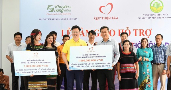 Quỹ Thiện Tâm đón nhận Huân chương Lao động hạng Nhất của Chủ tịch nước