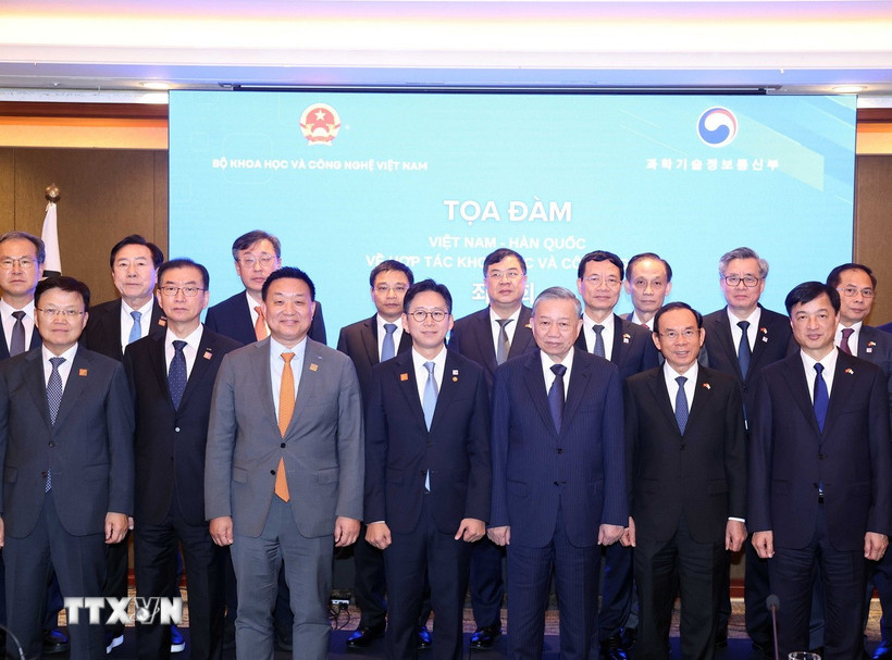 Tổng Bí thư: Hợp tác khoa học công nghệ là một trụ cột quan trọng nâng tầm quan hệ Việt-Hàn
