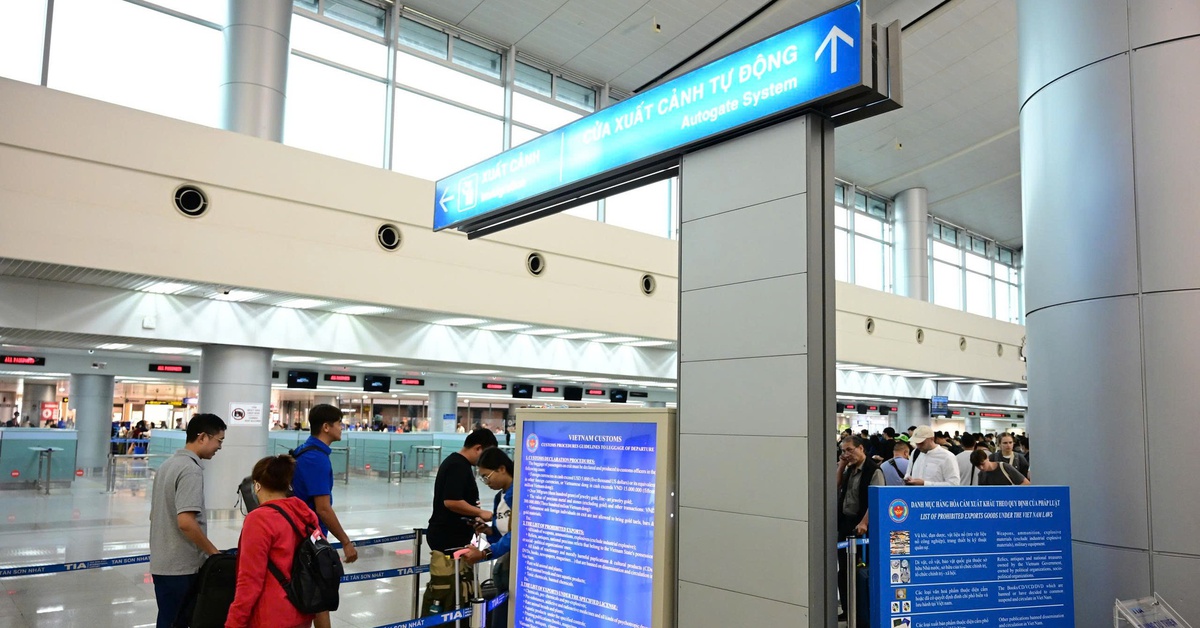 Tân Sơn Nhất cần học hỏi, cập nhật từ sân bay Singapore, Qatar