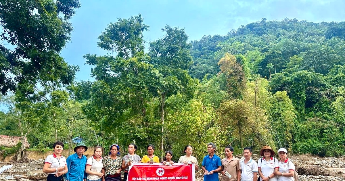 Chi hội An Lạc Hạnh hỗ trợ người dân vùng lũ Nghệ An hơn 280 triệu đồng