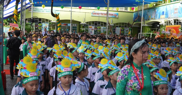 Ministry of Education and Training informs about comments on revising geography and history subjects after administrative unit arrangement
