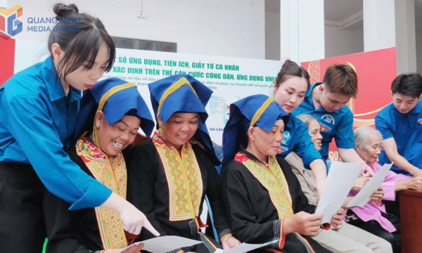Youth volunteers, pioneers in supporting the resolution of administrative procedures