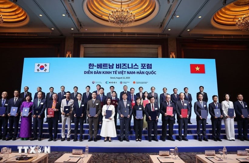 Tổng Bí thư Tô Lâm chứng kiến lễ trao thỏa thuận hợp tác giữa Việt Nam-Hàn Quốc