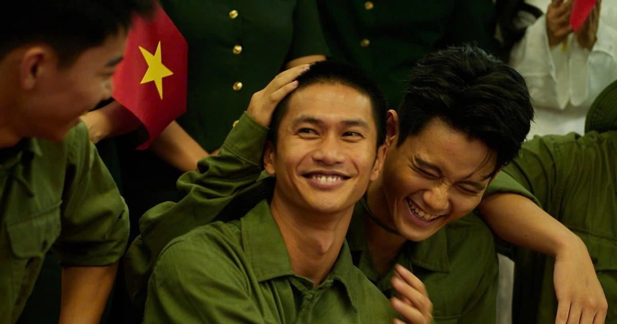 "Còn gì đẹp hơn" gây chú ý, nhạc sĩ Gen Z bật mí về ca từ bài hát