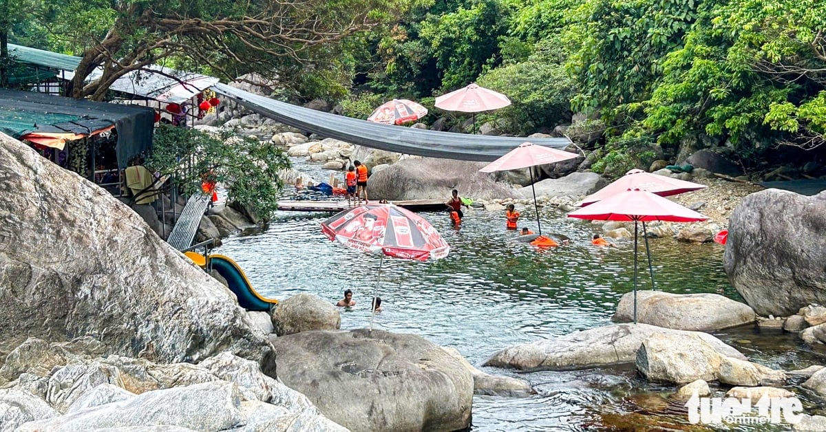 Inspectera et rectifiera les sites d'écotourisme illégaux à Hué