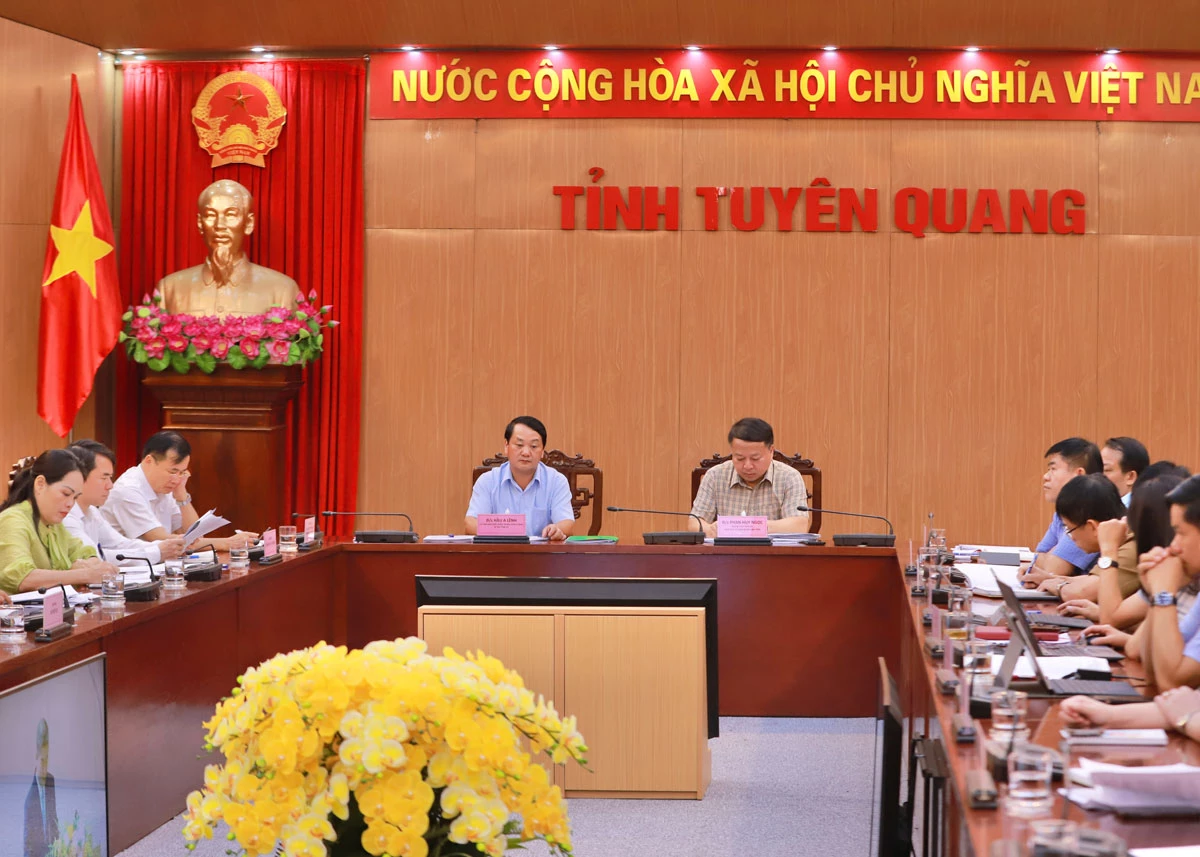 សេចក្តីសង្ខេបនៃកម្មវិធីគោលដៅជាតិសម្រាប់ការអភិវឌ្ឍន៍សេដ្ឋកិច្ចសង្គមនៅតំបន់ជនជាតិភាគតិច និងតំបន់ភ្នំ ដំណាក់កាលទី១ (២០២១ - ២០២៥)