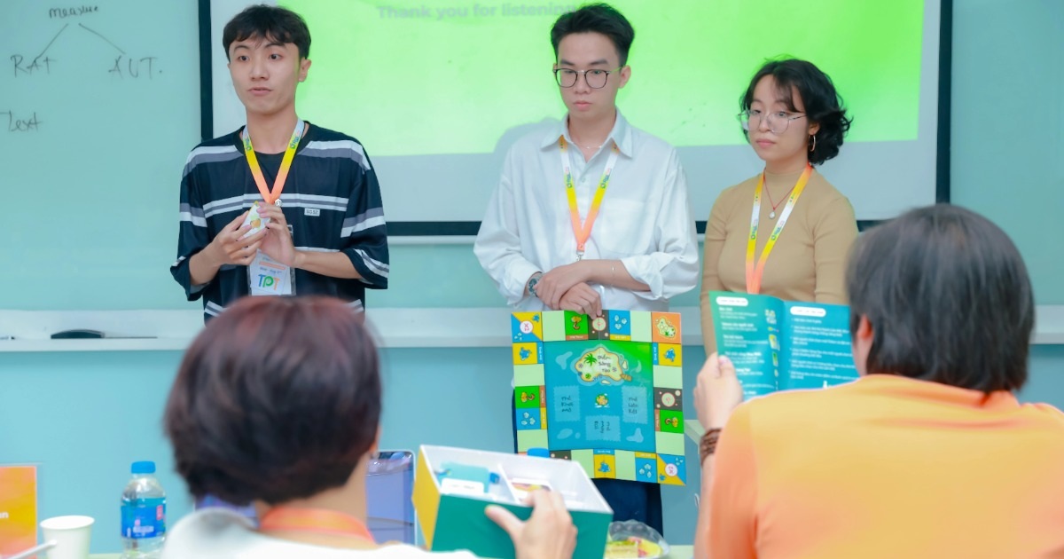 Sinh viên FPT thi tài nghiên cứu khoa học tại chung kết ResFes 2025