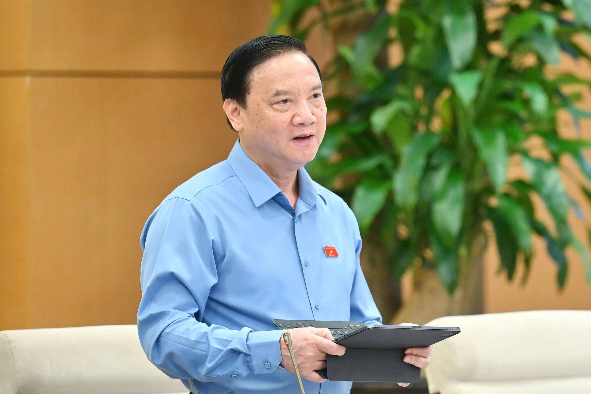Bộ trưởng GD-ĐT nói về việc siết đào tạo ngành y dược, luật- Ảnh 2.