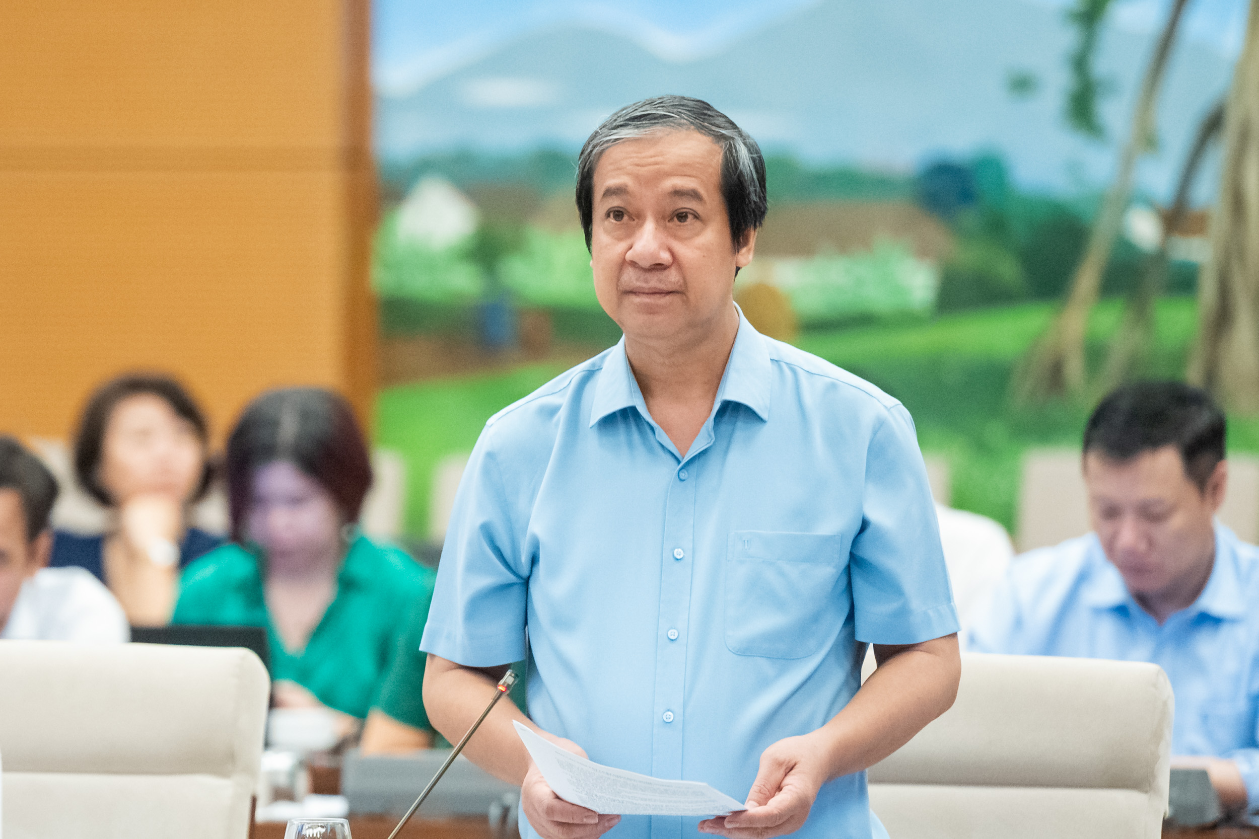 Bộ trưởng GD-ĐT nói về việc siết đào tạo ngành y dược, luật- Ảnh 1.