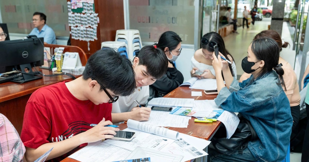 Tuyển sinh ĐH 2025: Nhiều trường số nguyện vọng xét tuyển tăng 100%