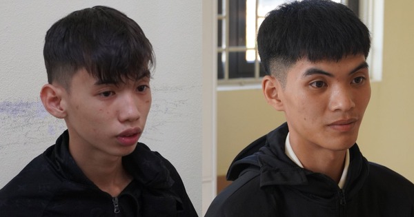 Quang Tri Arrested 2 Young Men Impersonating Traffic Police Stopping Passersby to "Enforce the Law"