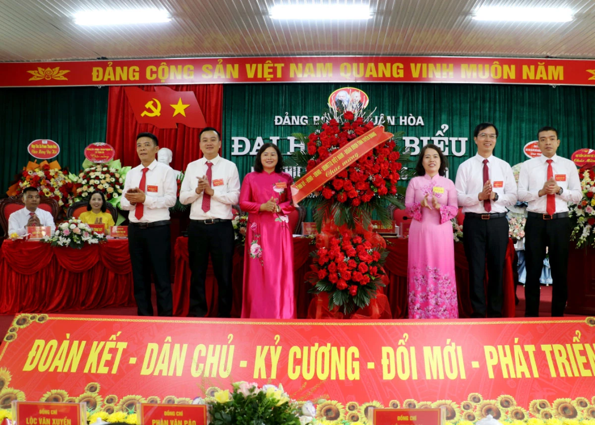 Tiếp tục nâng cao năng lực lãnh đạo và sức chiến đấu của tổ chức Đảng