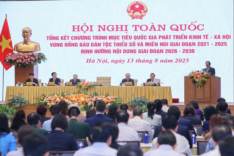 Thủ tướng chủ trì Hội nghị tổng kết Chương trình mục tiêu quốc gia phát triển kinh tế - xã hội vùng đồng bào dân tộc thiểu số và miền núi- Ảnh 3.