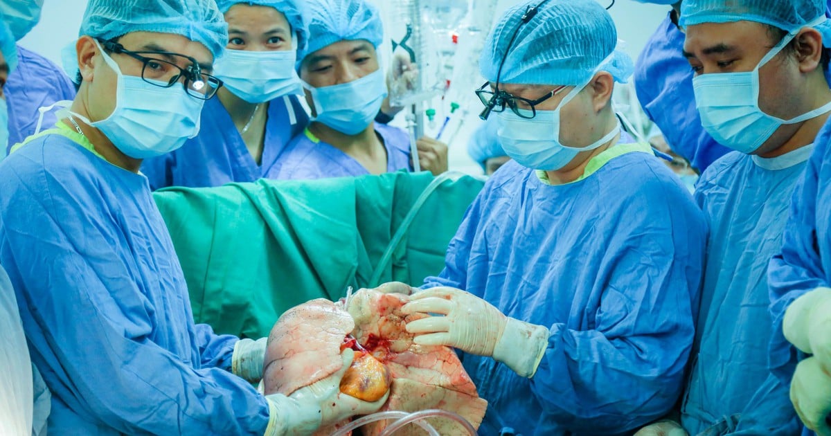 Ca ghép đồng thời tim, phổi đầu tiên thành công tại Việt Nam