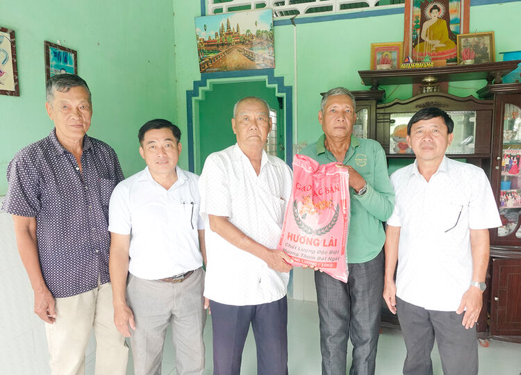 Bí thư chi bộ dân vận khéo