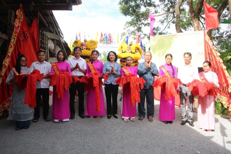 Inauguración del Puente Ba Tiem