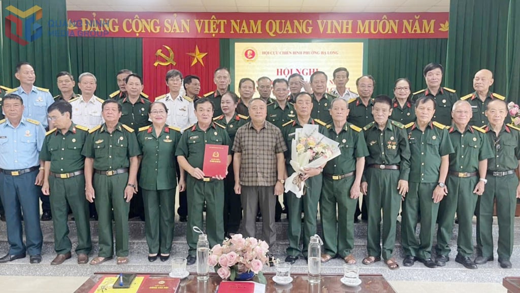 Ban chấp hành Hội CCB phường Hạ Long sau khi được kiện toàn và ra mắt, tháng 7/2025.