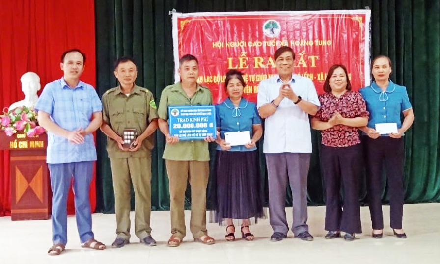 Câu lạc bộ Liên thế hệ tự giúp nhau - Điểm tựa của người cao tuổi - Báo Cao Bằng điện tử
