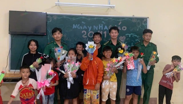 Lớp học tình thương của thầy giáo ‘tay ngang’ - Ảnh 5.