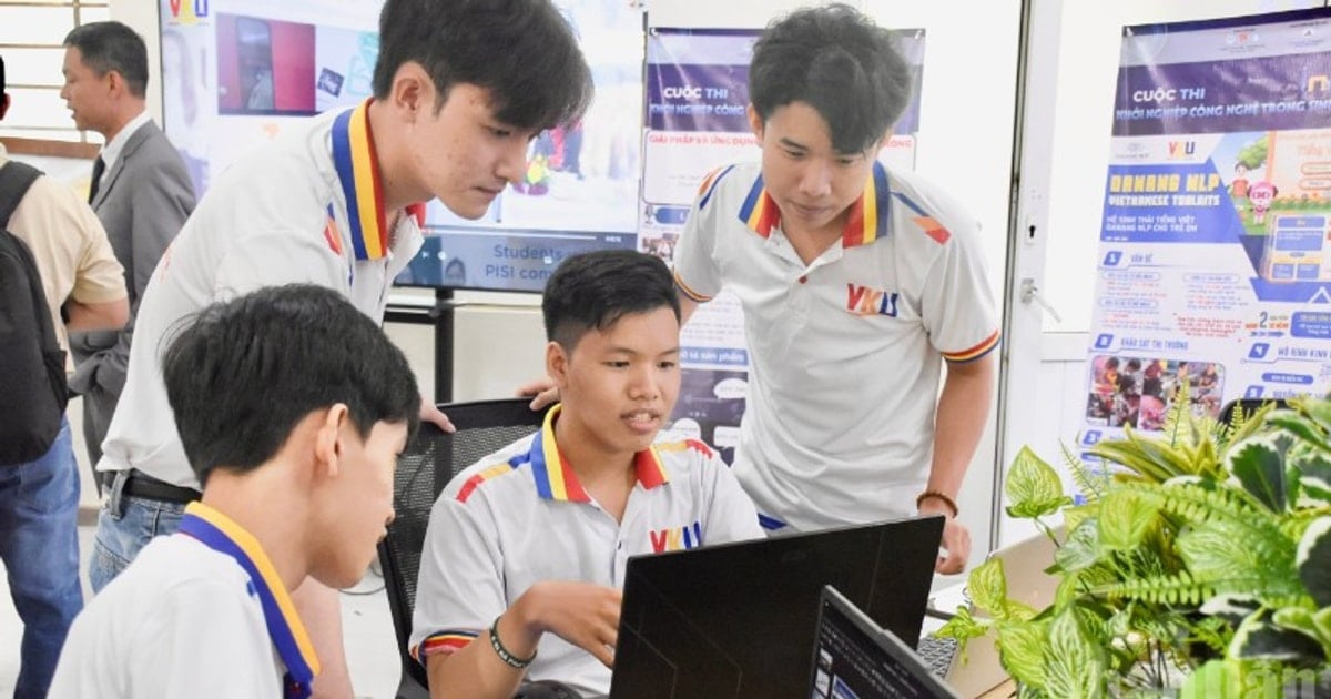 Bố trí sinh viên tình nguyện hỗ trợ công nghệ thông tin tại các xã, phường