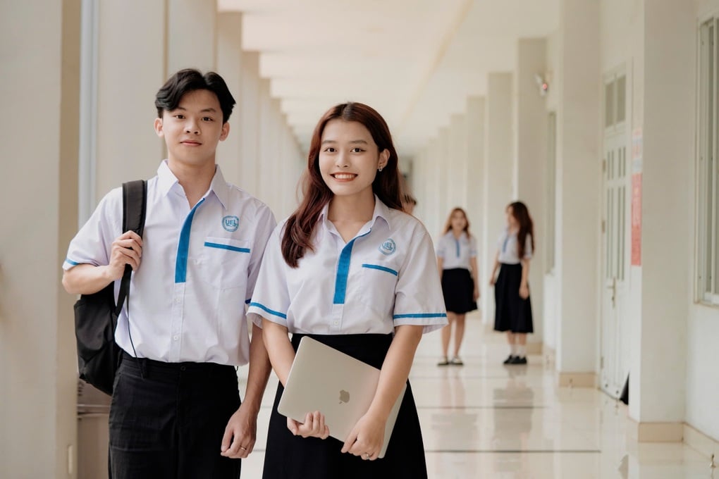 Điểm chuẩn ngành luật kinh tế cạnh tranh khốc liệt, 9 điểm/môn vẫn rớt - 1