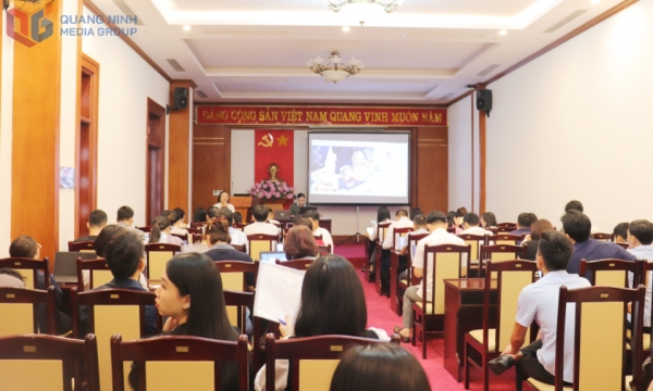 Training on business registration for civil servants in 54 communes, wards and special zones
